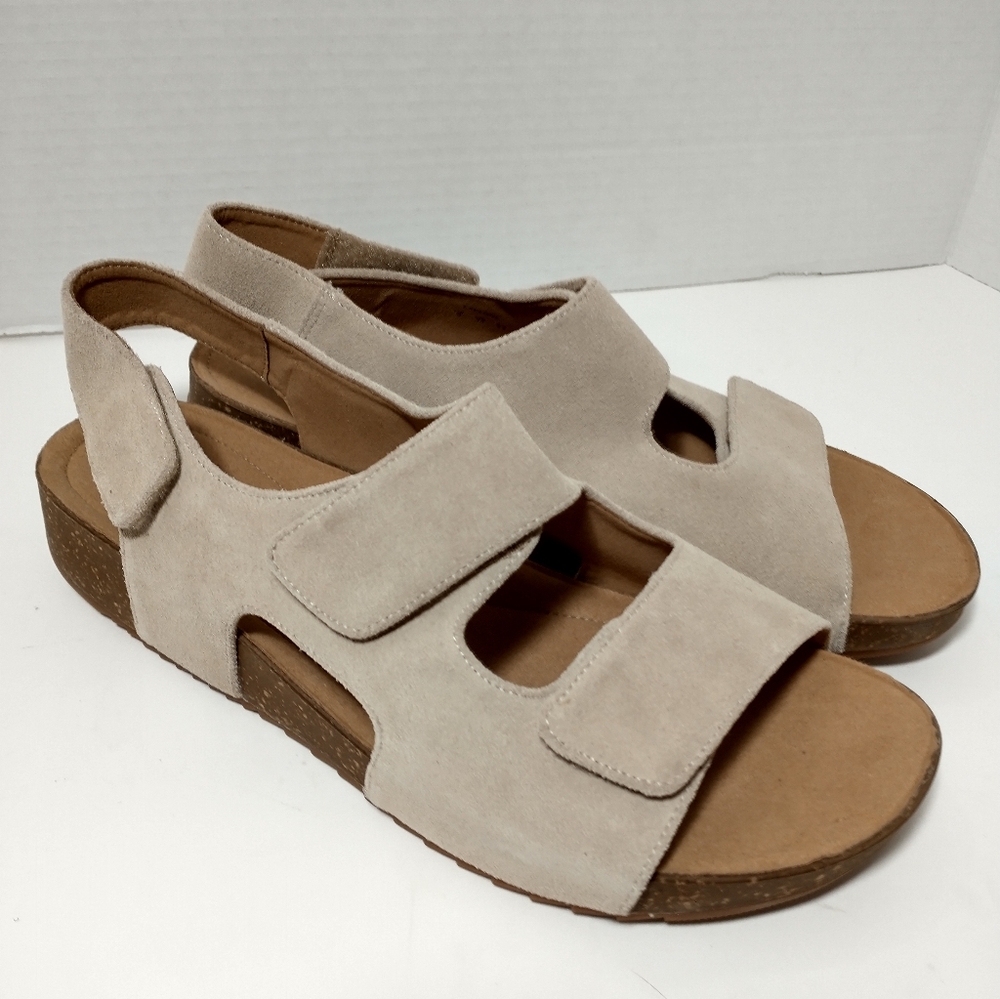 Hotter Women's Beige Suede Slingback Adjustable Sandal, Size 9, Wedge‎